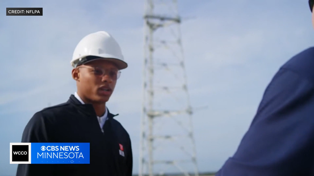 anvato-6477629-joshua-dobbs-nasa-coworkers-aerospace-engineering-and-quarterbacking-arent-so-different-44-2656.png 