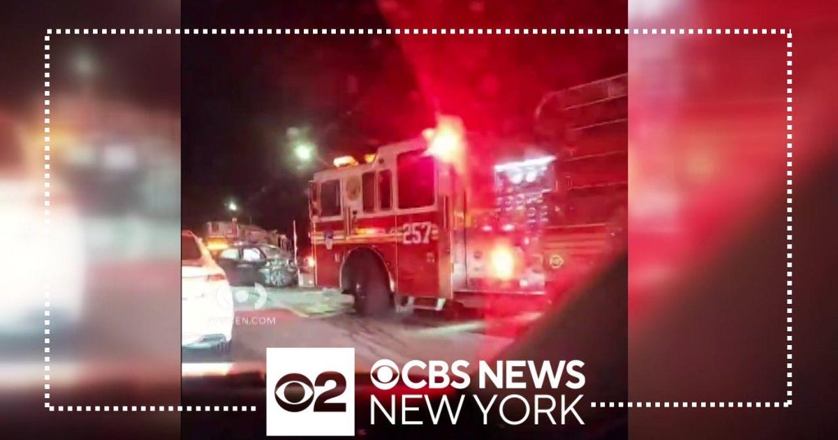 At least 7 hurt in 7car crash on Belt Parkway CBS New York