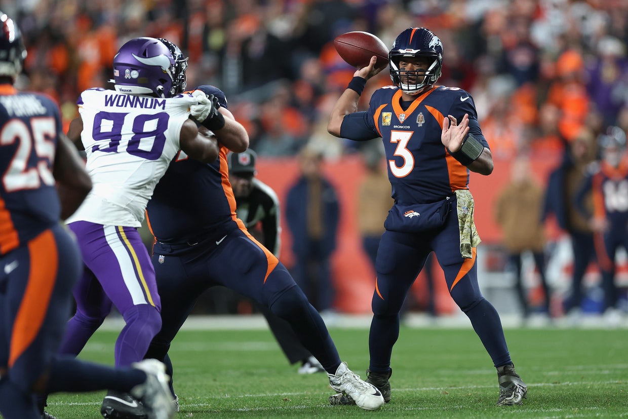 Minnesota Vikings v Denver Broncos 