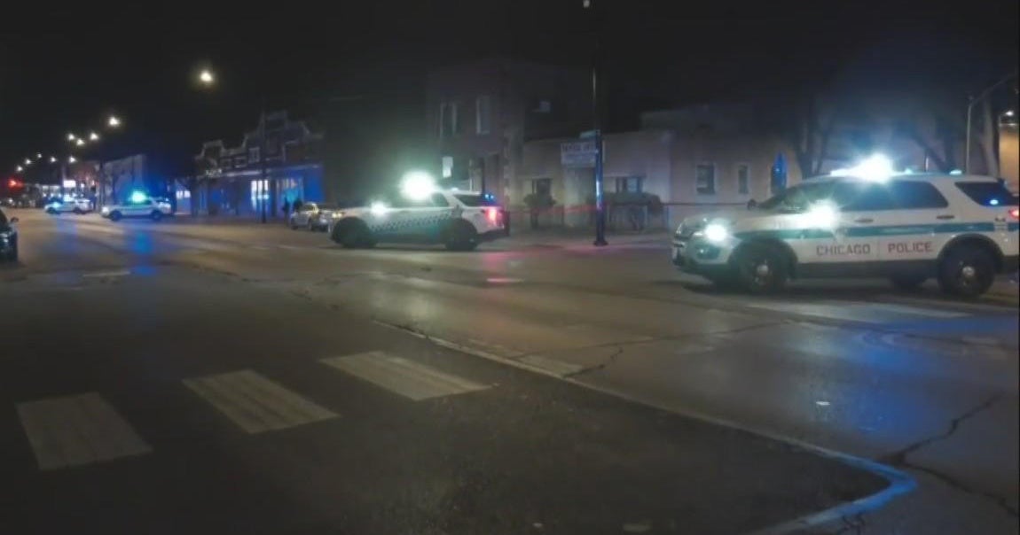 72-year-old man shot to death while walking on Chicago's Northwest Side - Vimarsana News