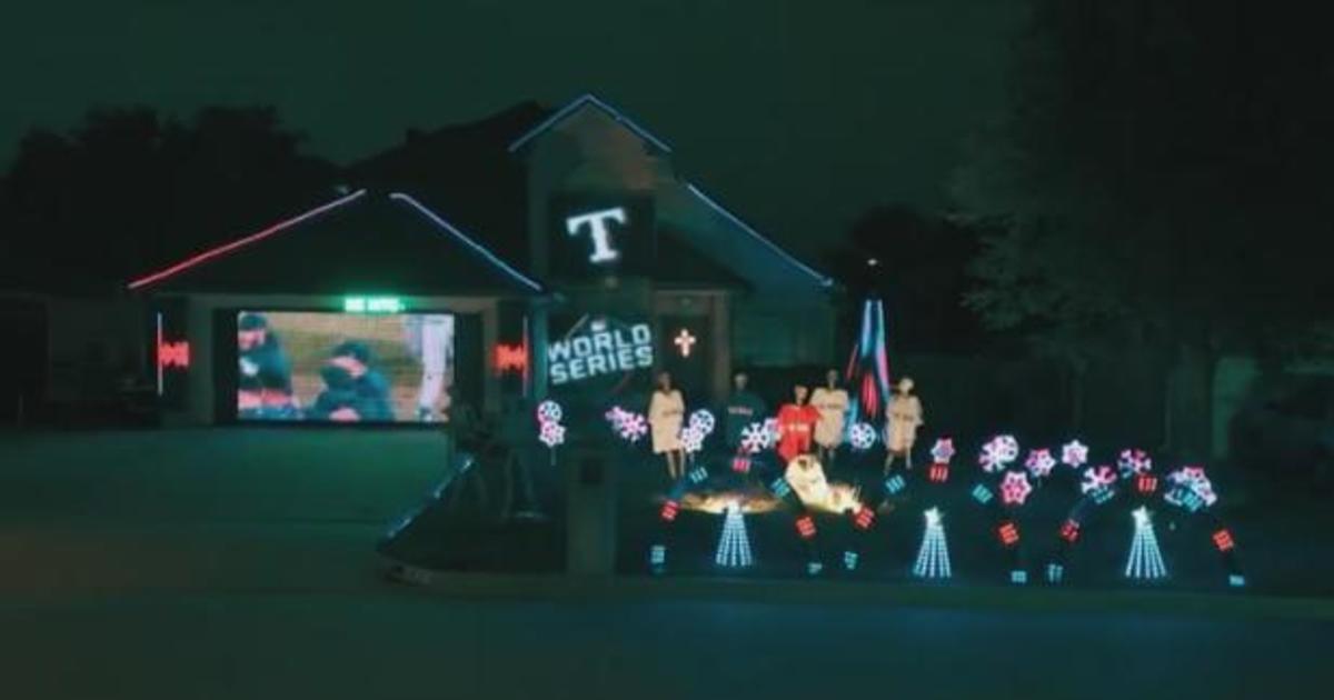 Family’s World Series-Themed Christmas Decorations: A Texas Christmas Story