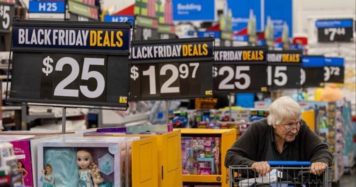 Here’s how much shoppers plan to spend between Black Friday and Cyber Monday