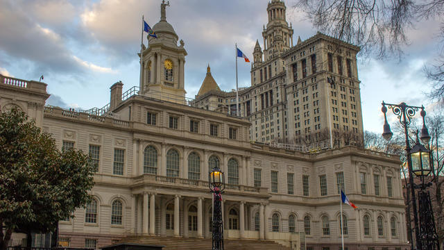 New York City Hall, Manhattan, New York, USA 