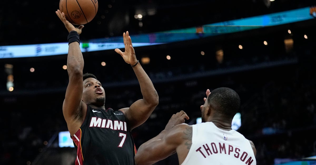 Kyle Lowry scores 28 to guide Warmth to 129-96 earn more than Cavs Kyle Lowry scores 28 to guide Warmth to 129-96 earn more than Cavs