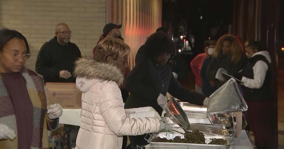 Delco nonprofit Men of Action Brothers of Faith feed about 600 with Thanksgiving meals - Vimarsana News