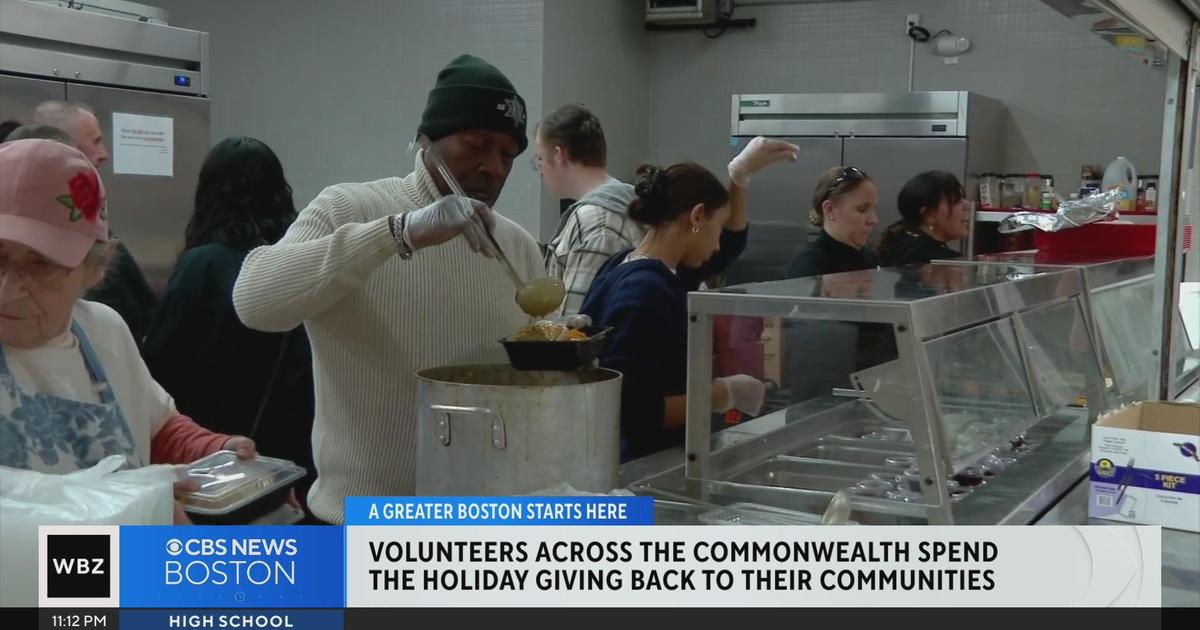 Thanksgiving volunteers serve up thousands of meals across Massachusetts