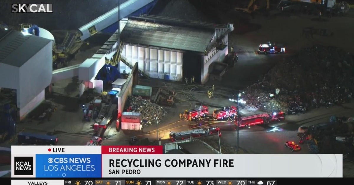Fire breaks out at recycling center near San Pedro - CBS Los Angeles