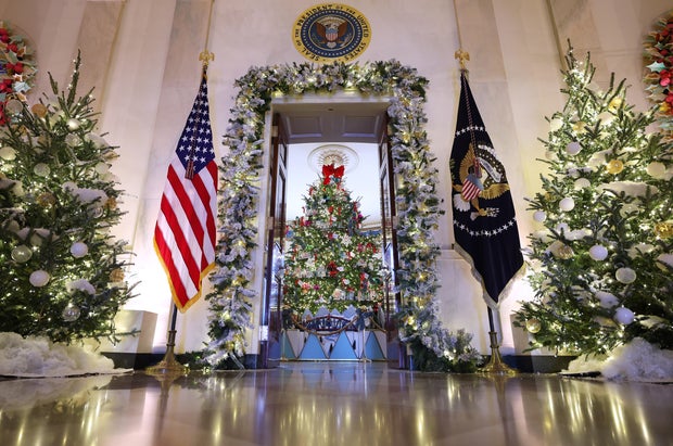 White House Previews This Season's Holiday Decorations