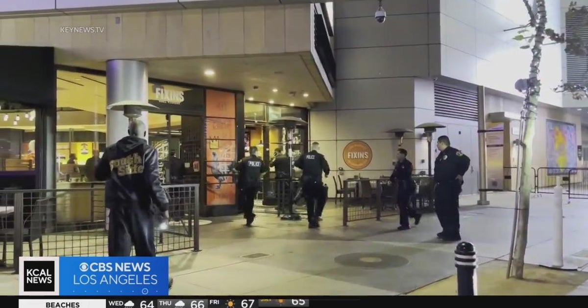 Person shot to death at Downtown LA restaurant - CBS Los Angeles