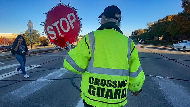 crossing-guard.jpg 