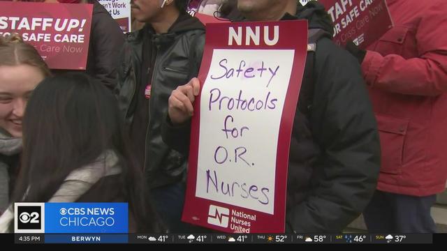 UChicago nurses, grad students demand contracts be settled.jpg 
