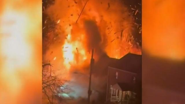 cbsn-fusion-house-explodes-in-arlington-virginia-as-police-tried-to-serve-warrant-who-was-inside-thumbnail-2503402-640x360.jpg 