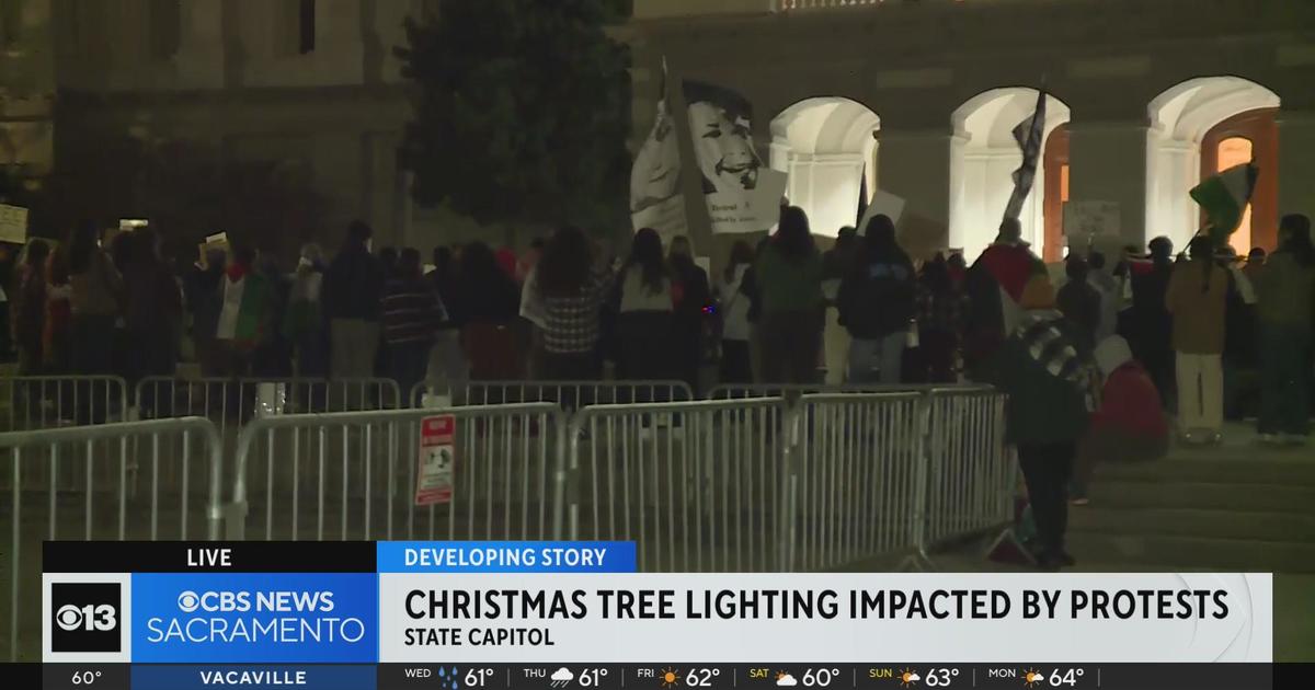 Sacramento Christmas tree lighting impacted by protesters CBS Sacramento