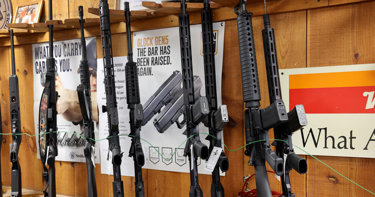Supreme Court leaves Illinois assault weapons ban in place