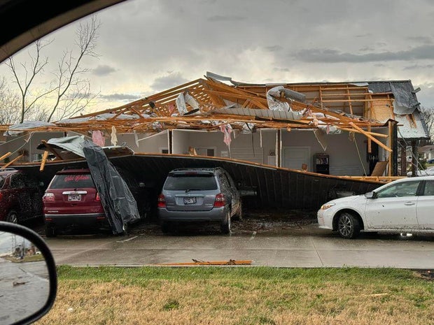 Clarksville Tennessee tornado damage