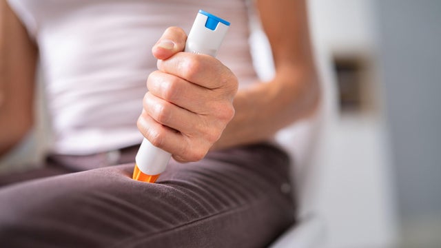 epipen.jpg 