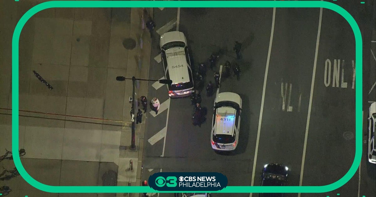 Man shot by SEPTA police officer in Philadelphia after triple stabbing ...