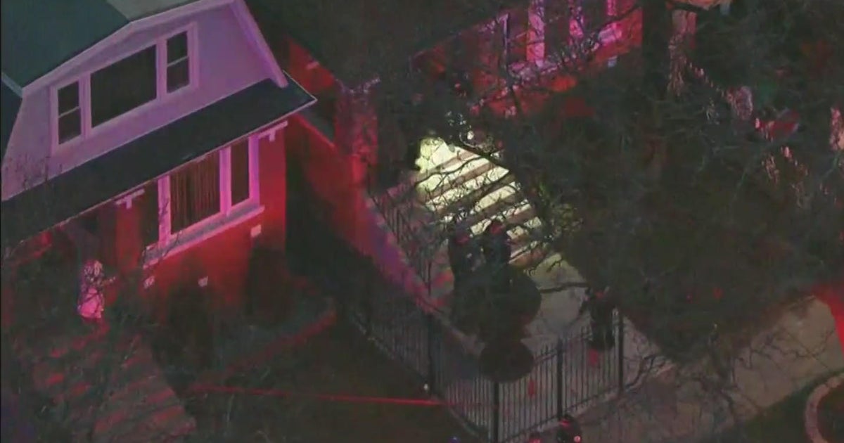 Man, teenage boy killed in Southwest Side Chicago shooting - CBS Chicago