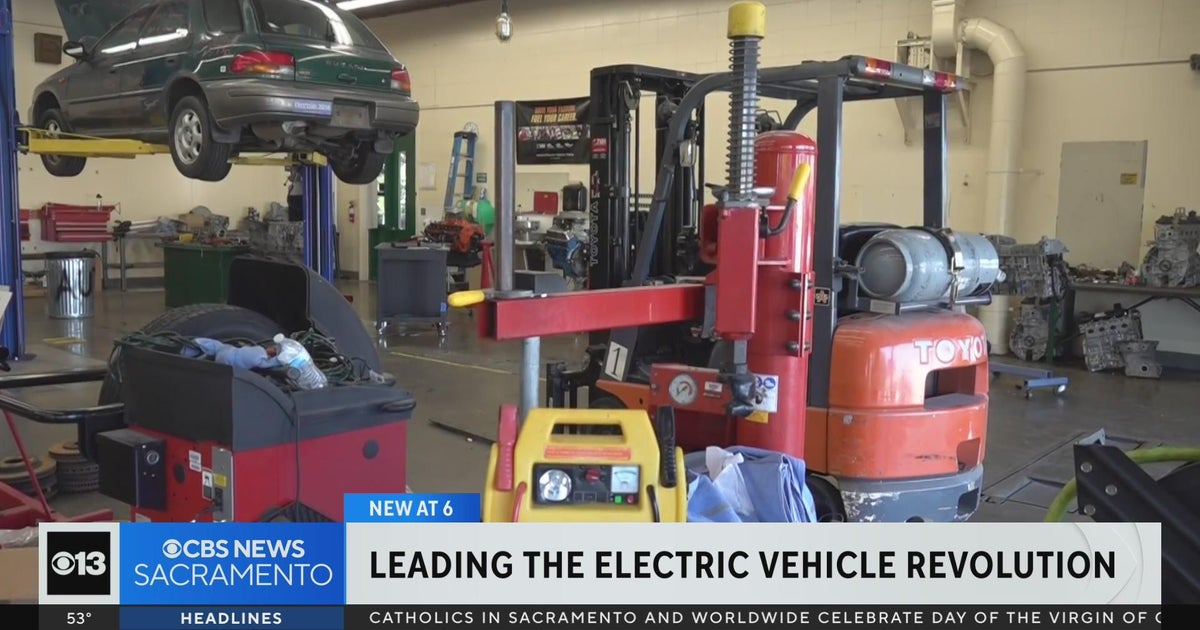 One Sacramento high school aims to lead the electric vehicle revolution