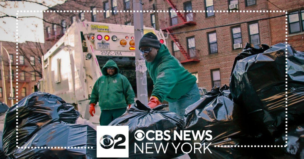 District Council 37 suing NYC over proposed budget cuts - CBS New York