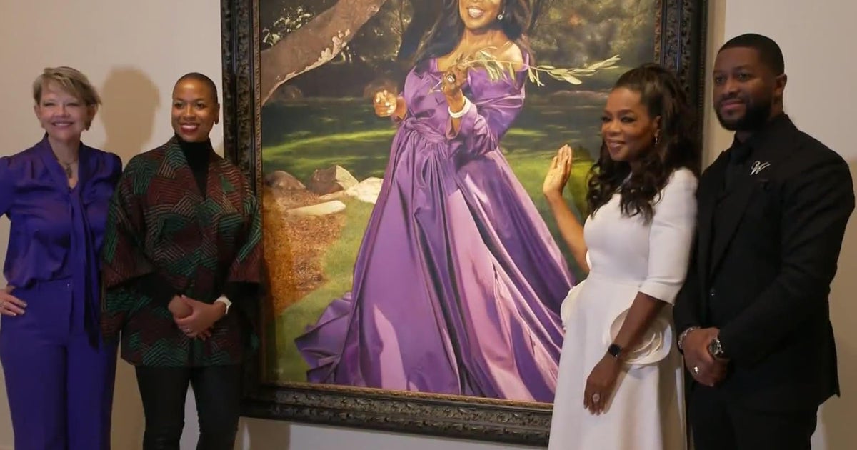 Oprah Winfrey unveils portrait now on display at Smithsonian National ...