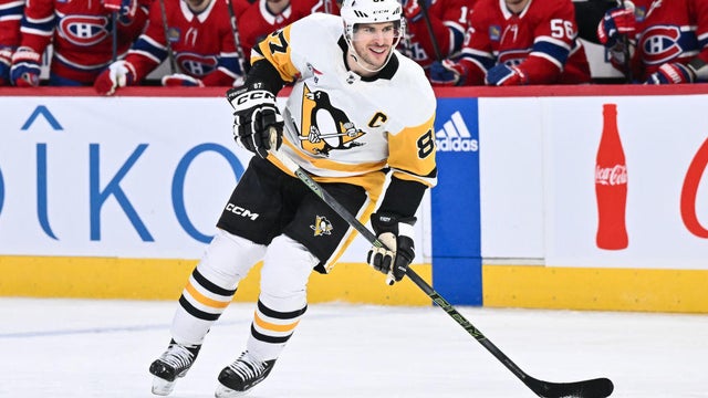 Pittsburgh Penguins v Montreal Canadiens