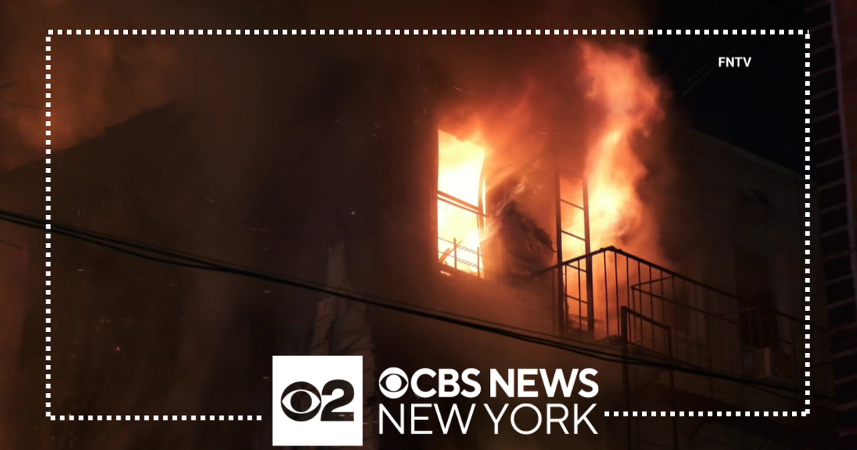 Massive fire burns early Friday morning in Williamsburg, Brooklyn - CBS ...