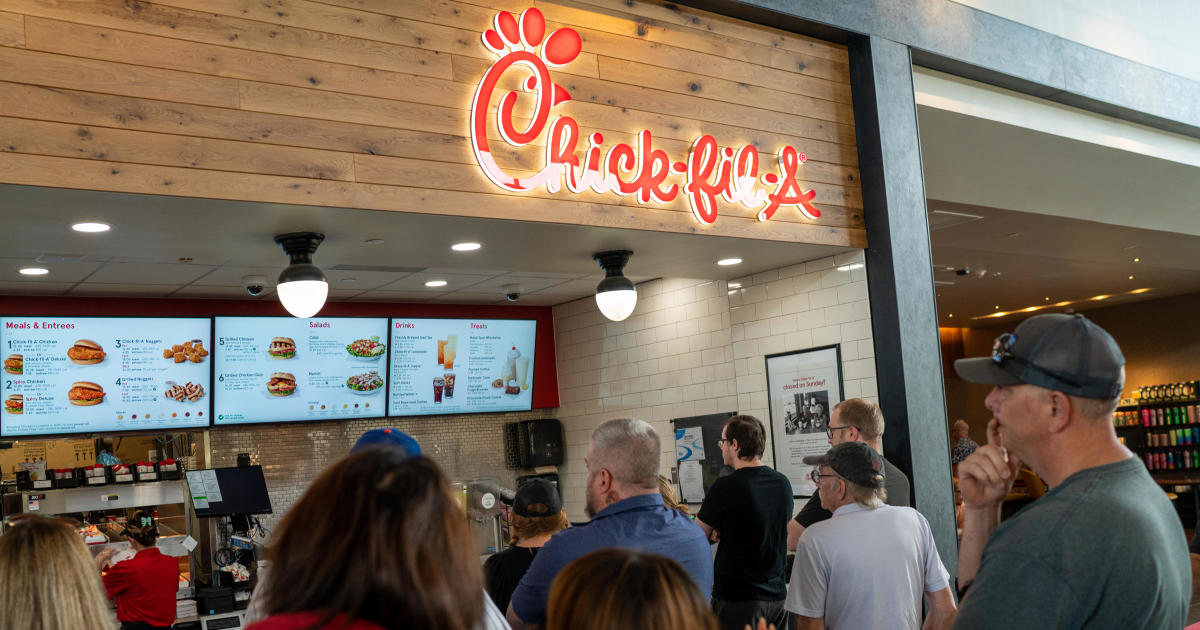 Chick-fil-A rest stop locations should stay open on Sundays, some New York lawmakers argue