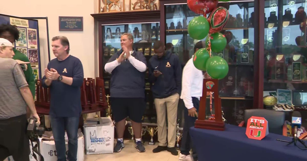 St. Thomas Aquinas Large School’s Jordan Lyle announces university decide St. Thomas Aquinas Large School’s Jordan Lyle announces university decide