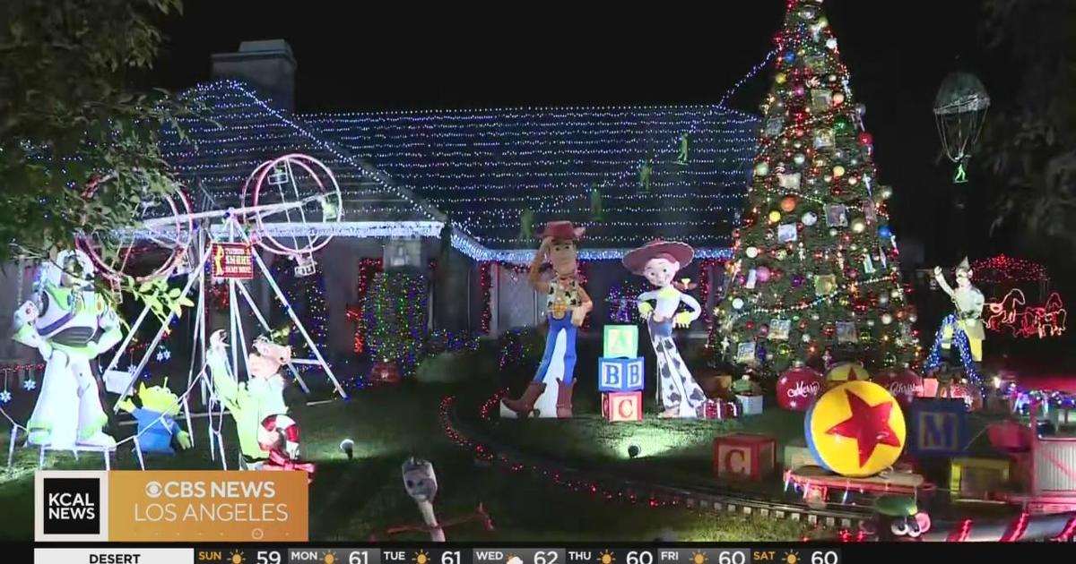 SoCal Lights A Holiday Tradition CBS Los Angeles