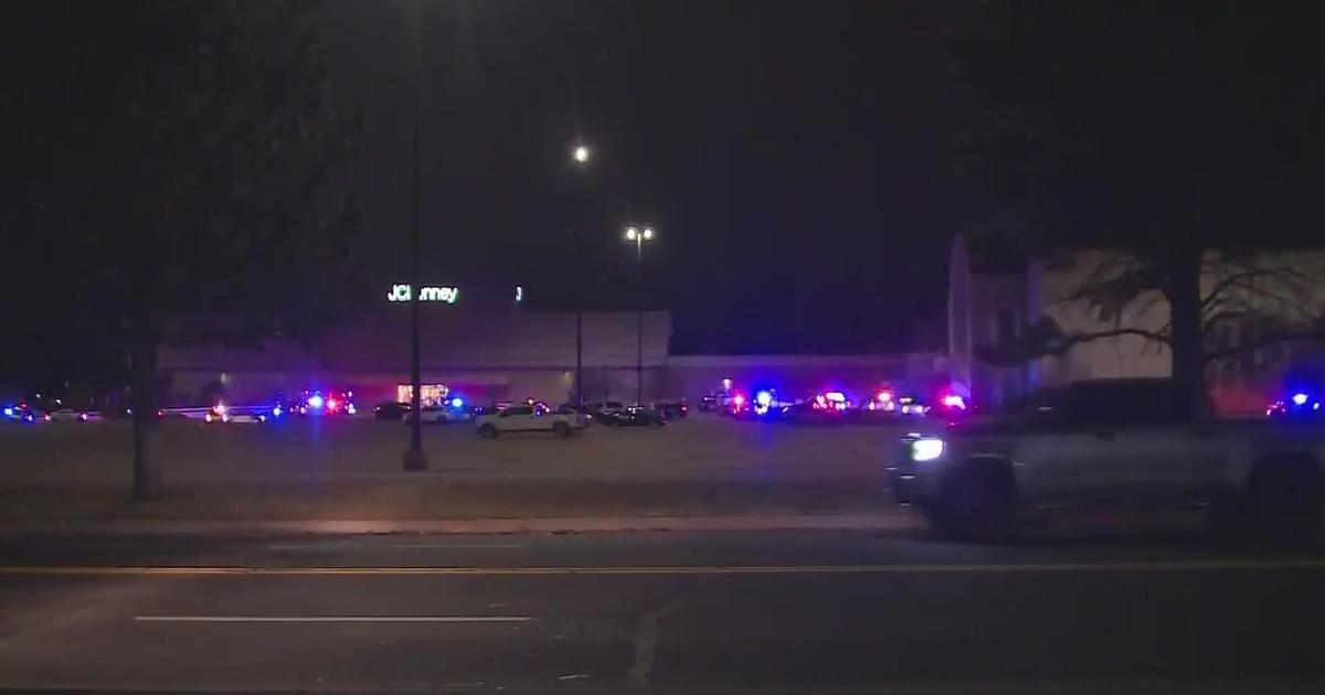 1 dead, 2 seriously injured in Colorado Springs mall shooting - CBS ...