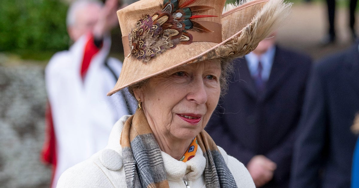 Kral III. Charles'ın kız kardeşi Prenses Anne beyin sarsıntısı geçirerek hastaneye kaldırıldı