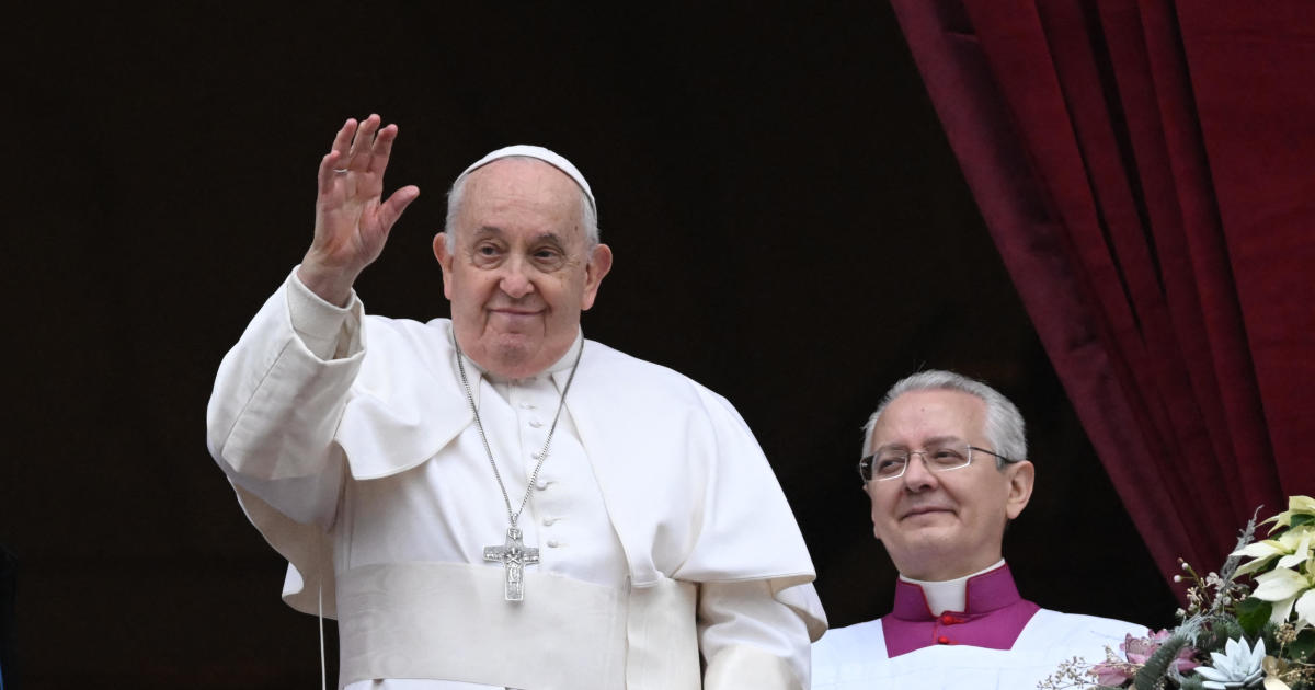 Папа Франциск взриви оръжейната индустрия, призовава за мир в коледното послание