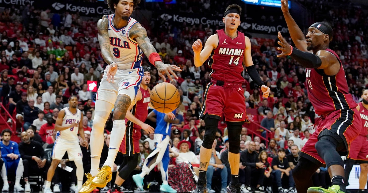 Spoelstra moves to 9- on Xmas as Heat top rated 76ers 119-113 Spoelstra moves to 9- on Xmas as Heat top rated 76ers 119-113