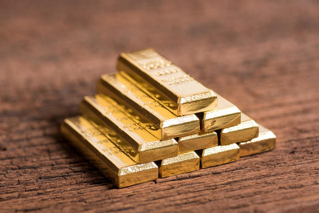 What will gold be worth in 5 years? - CBS News