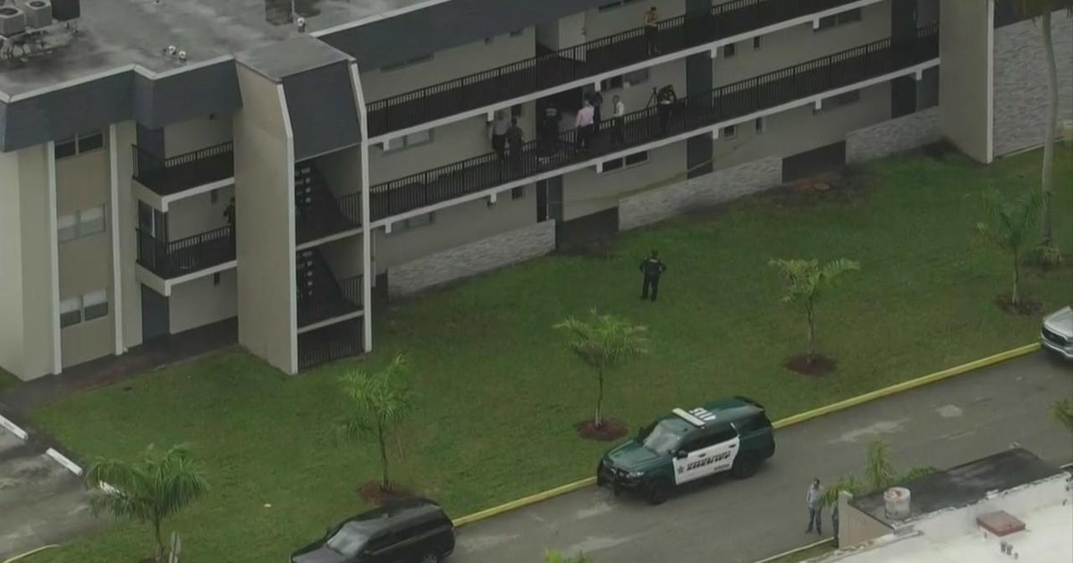 Law enforcement examine lethal Tamarac condominium fire