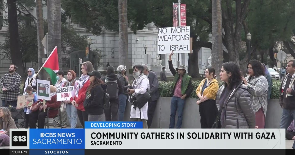 Community gathers at California State Capitol in solidarity with Gaza