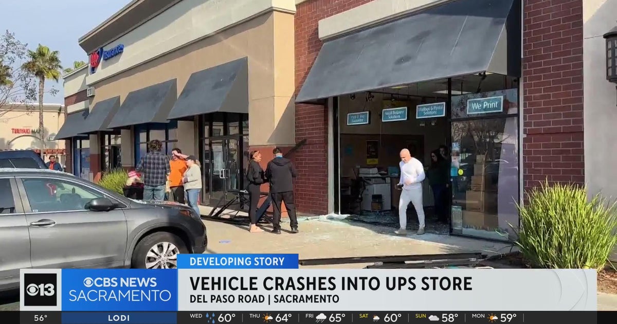 Vehicle crashes into Sacramento UPS store