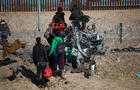 US-Mexico border migrant crossings 