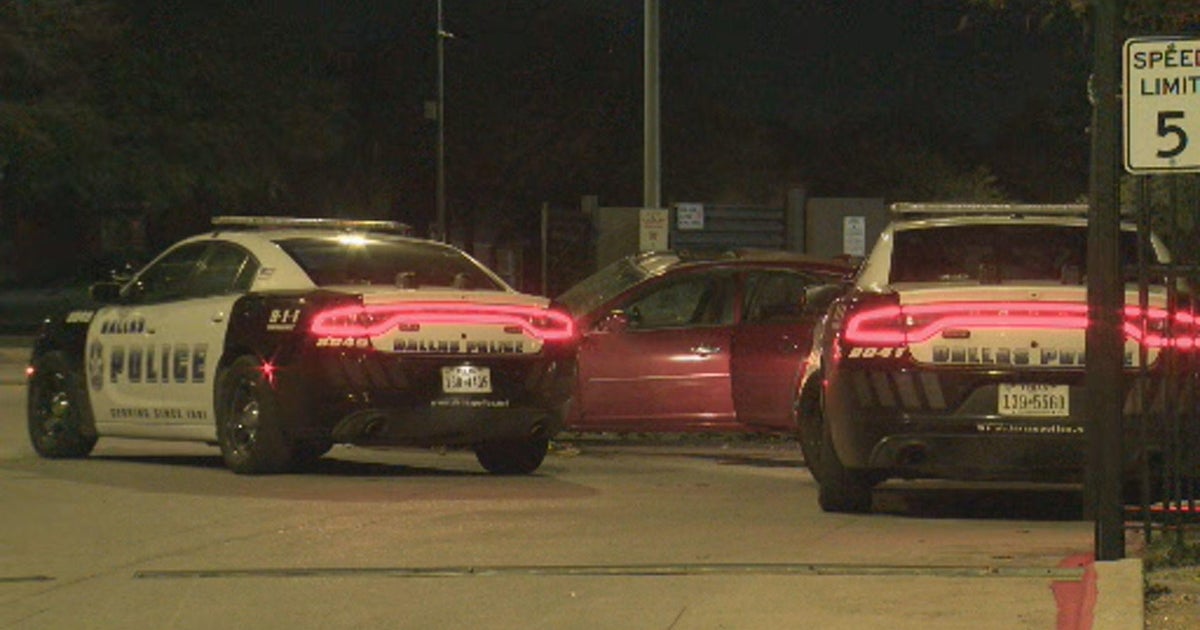 3 teens hurt in Dallas shooting - CBS Texas