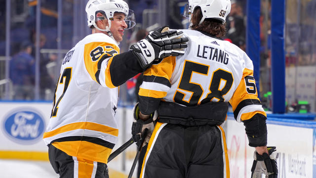 Pittsburgh Penguins v New York Islanders 