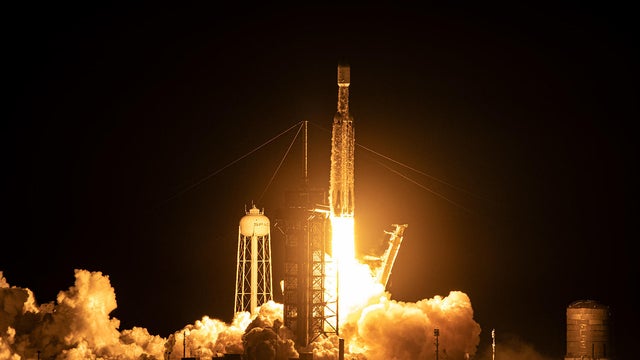 122823-x37b-launch.jpg