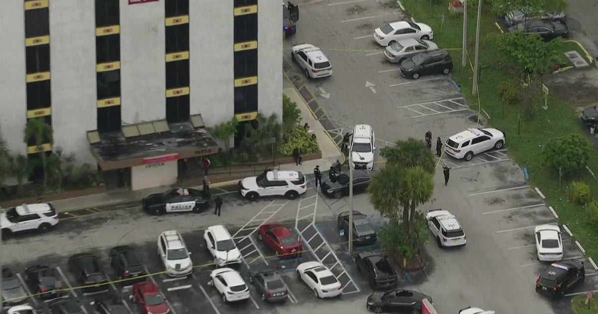 2 hospitalized next incident within Miami Gardens bank 2 hospitalized next incident within Miami Gardens bank
