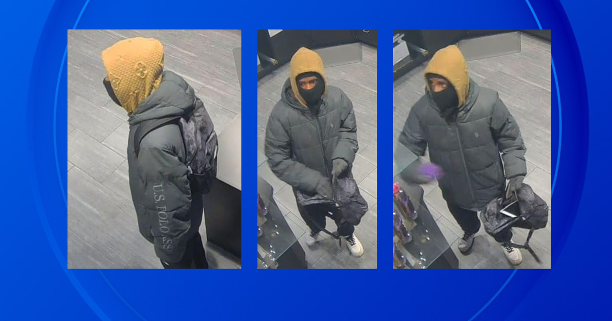 Taylor police search for suspect who stole several items from Planet Fitness