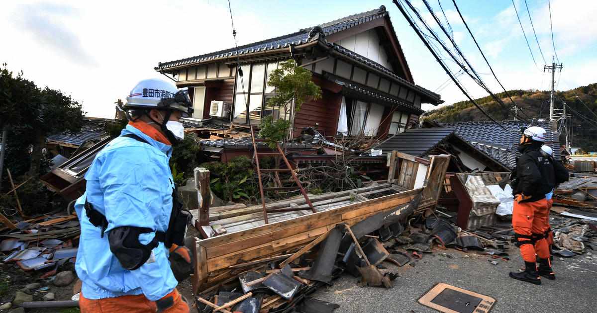 japan-earthquake-1893317263.jpg?v=5382e2