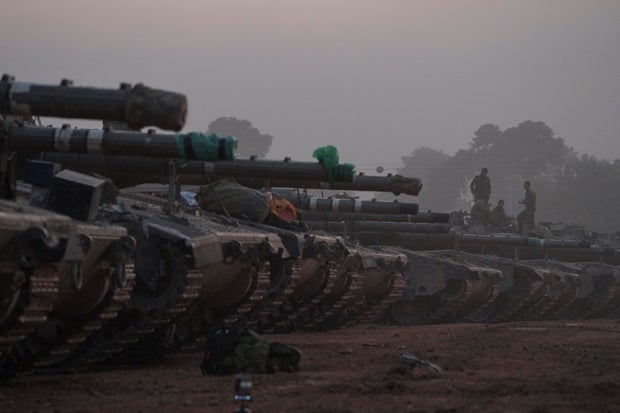 Israeli man indicted for impersonating a soldier and stealing weapons after joining fight against Hamas