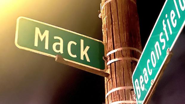 Mack Avenue sign in Detroit 