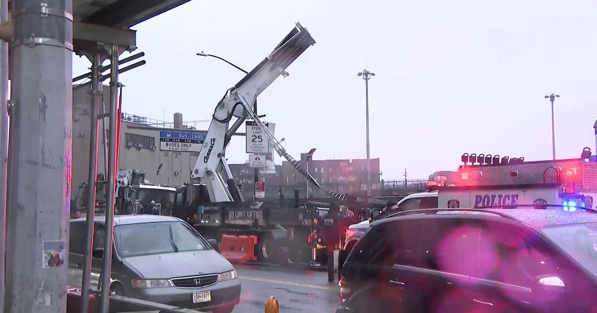 Boom Truck Collapse in Upper Manhattan Injures Five Workers – Latest Updates