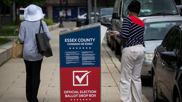Voters Cast Ballots In New Jersey Primary Election 
