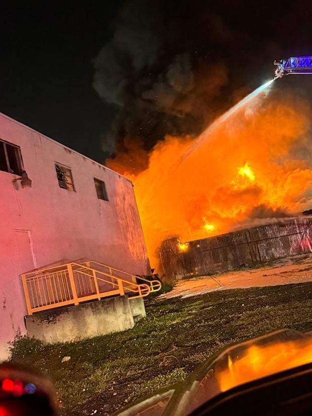 photo-second-alarm-warehouse-fire-nw-69-avenue-and-nw-42-street-5.jpg 